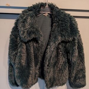 Fuzzy short coat, Wild Fable size Medium
